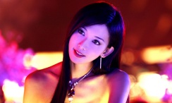 张艺兴《莲》上线首日破多项纪录 2020-06-05 张艺兴第四张个人专辑《莲》自上线以来就以其独特的M-pop曲风与超强的歌曲质感引发众多网友热议，“前世今生”的专辑概念更是以其独到的创意，引爆一众粉丝们的期待值。
